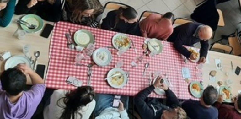 Une cantine participative et solidaire en milieu rural